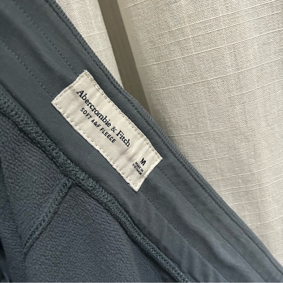 Abercrombie Soft AF blue relaxed embossed sweatpants size medium - Picture 12 of 13